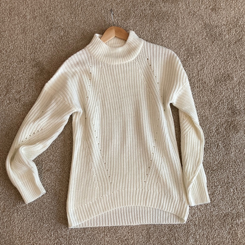 Women’s Cream Mock Sweater, Size Medium